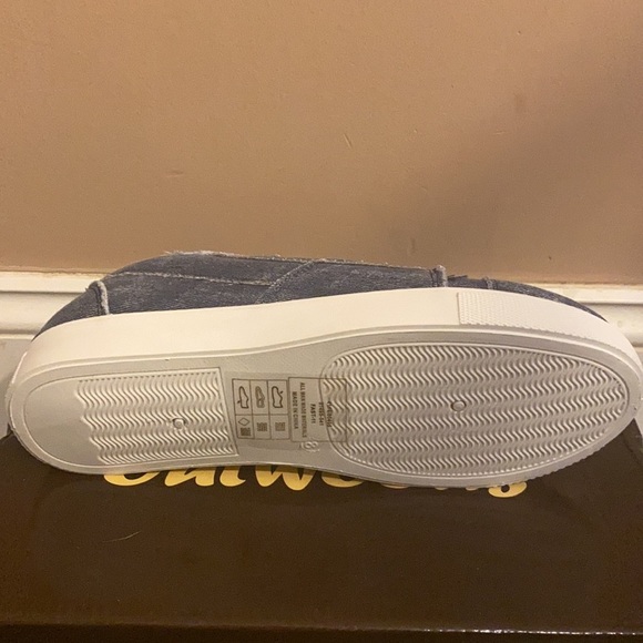FINAL PRICE NIB Blue Outwoods Slip On Sneakers - Picture 7 of 7